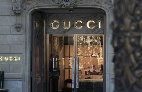 gucci brand pubblicizzato|gucci company marketing strategy.